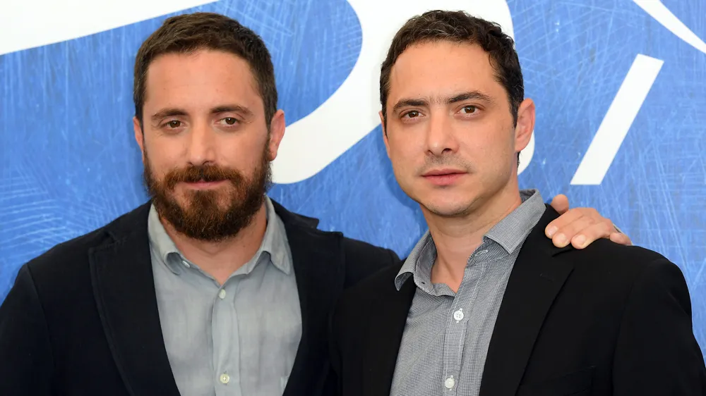 How many siblings does Pablo Larraín have?