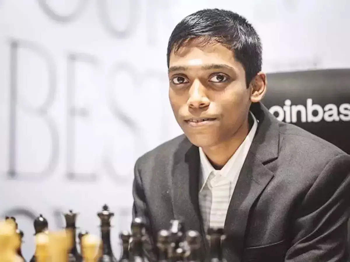 How many youth world titles in chess have been won by  Praggnanandhaa?