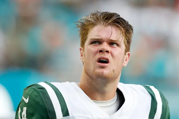 Will Sam Darnold be a free agent? Did Sam Darnold get signed?