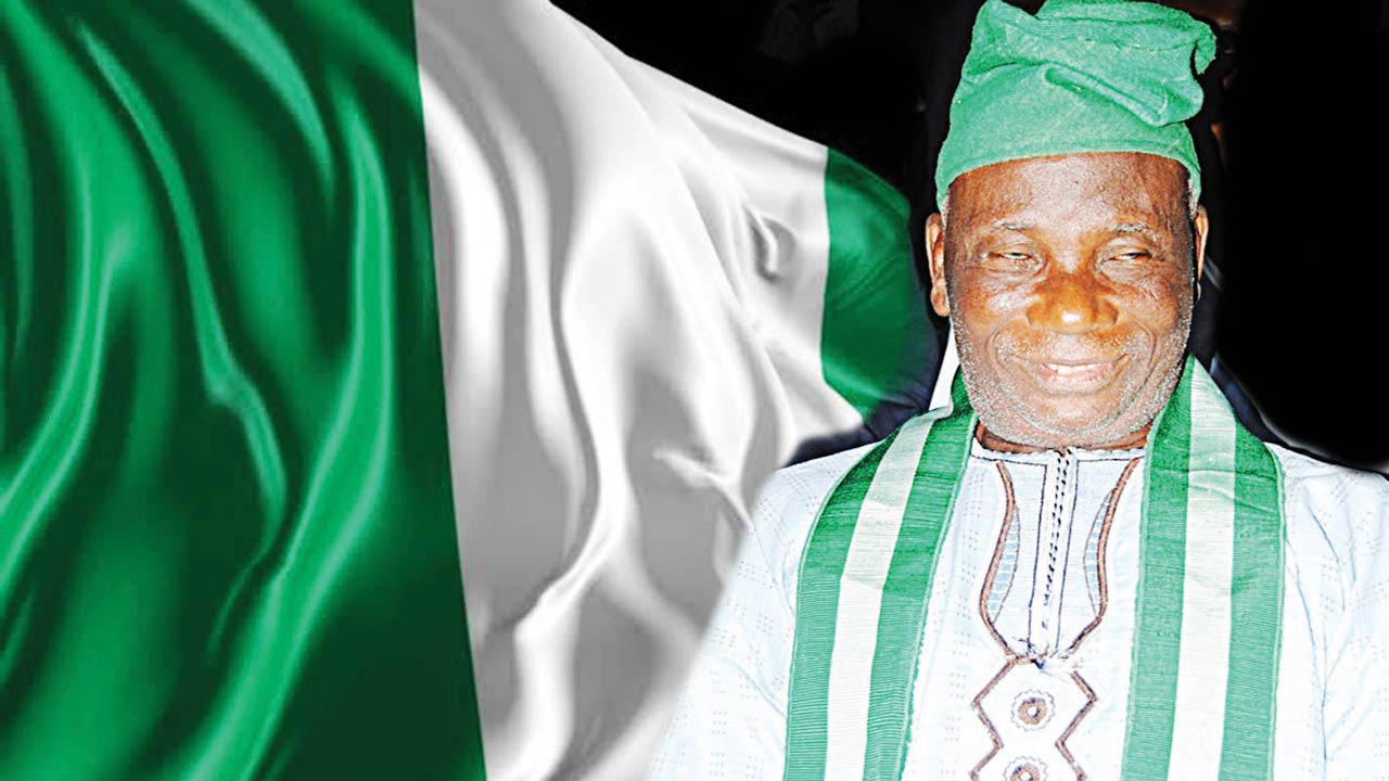 Taiwo Akinkunmi: Nigerian flag designer dies at 87