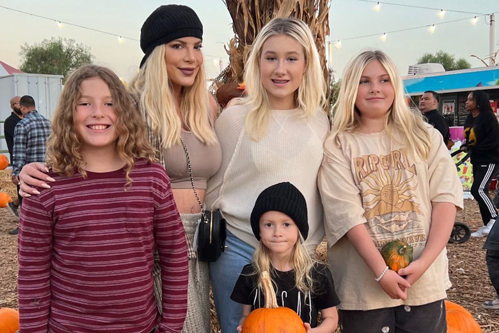 How long has Tori Spelling been married? Who does Tori Spelling have kids with?