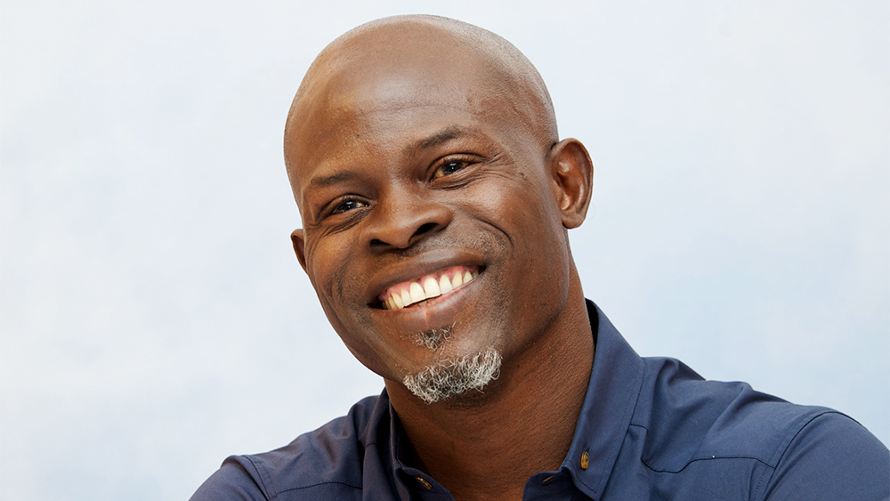 Who is the African guy in blood diamond? Which African country is actor Djimon from Hounsou?