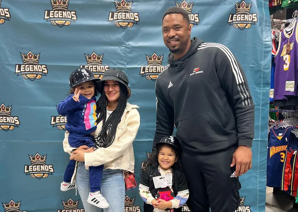 Eloy Jiménez Children: Does Eloy Jimenez have Kids?