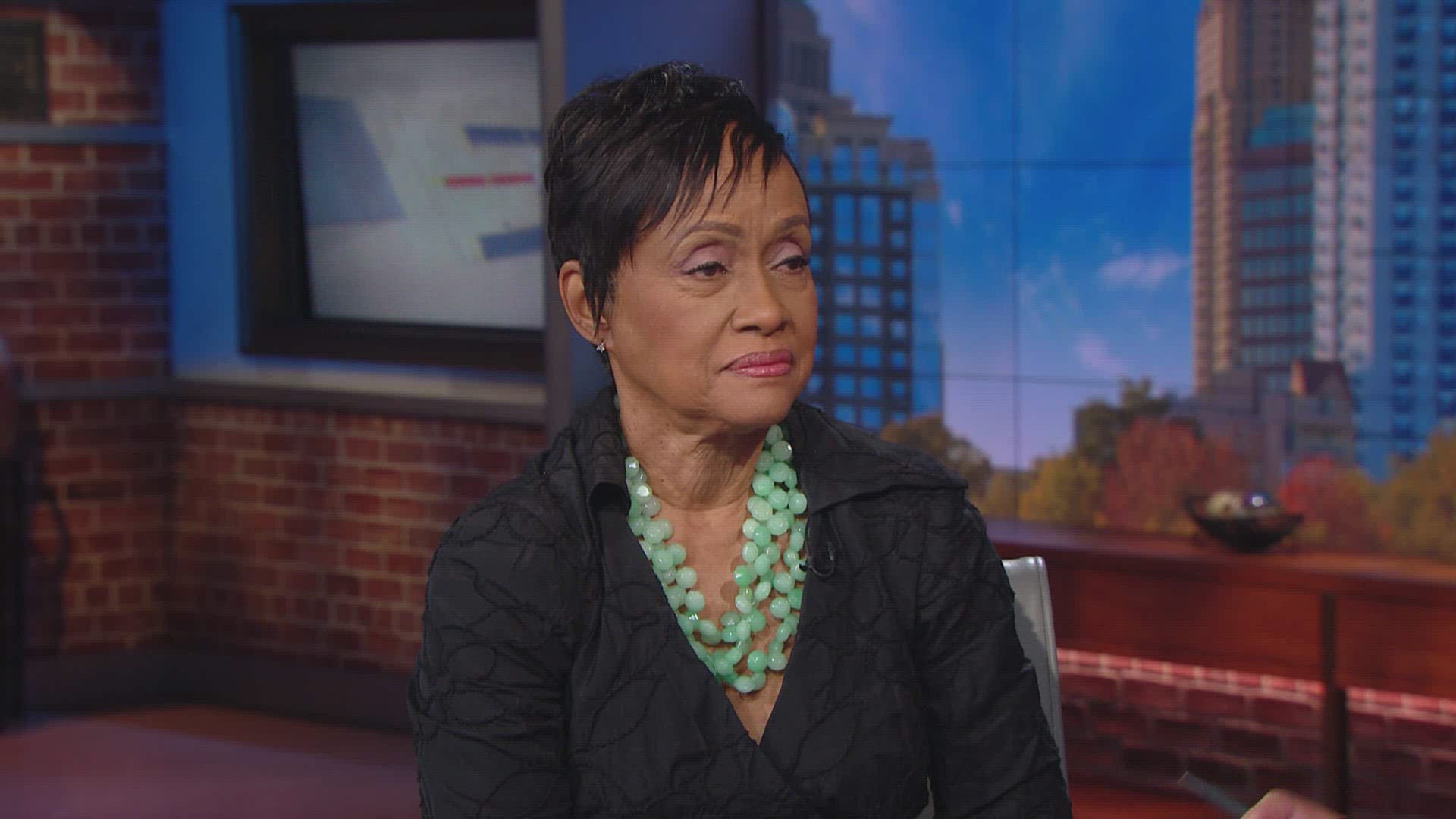 Is Judge Hatchett a real lawyer? How long has Judge Hatchett been a judge?
