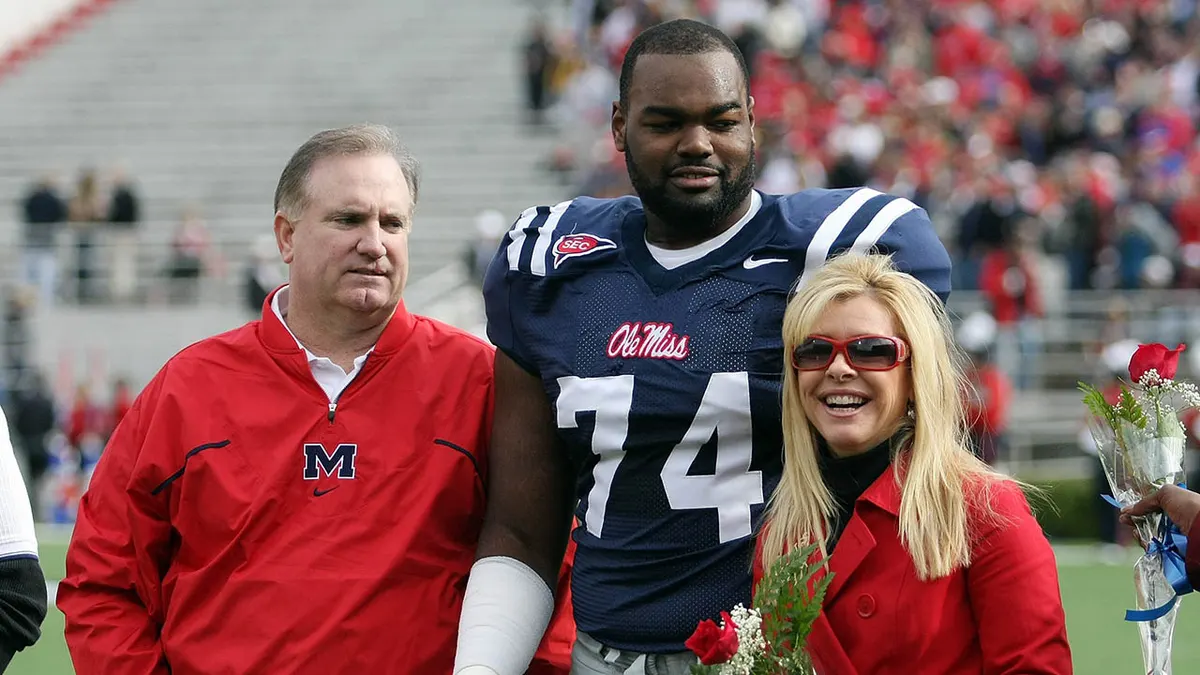 Does Michael Oher have a relationship with the Tuohy family?