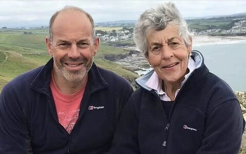 Phil Spencer (television personality) Parents: Meet Anne and Richard