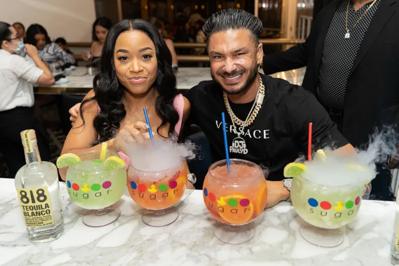 DJ Pauly D Girlfriend: Meet Nikki Hall