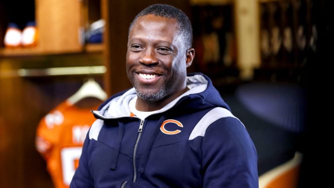 Why did Alan Williams retire as  defensive coordinator for the Chicago Bears?
