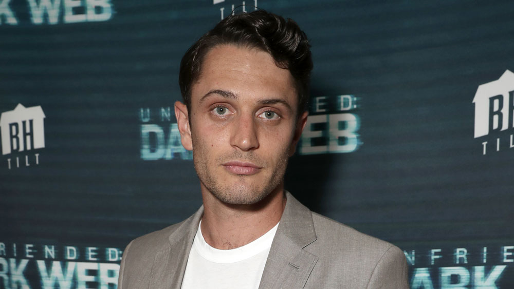 Colin Woodell Net Worth: How rich is Colin Woodell?