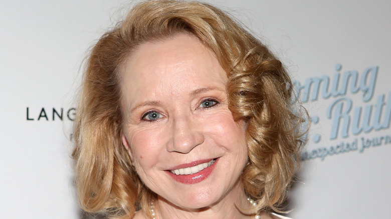 Debra Jo Rupp husband: Is Debra Jo Rupp married?