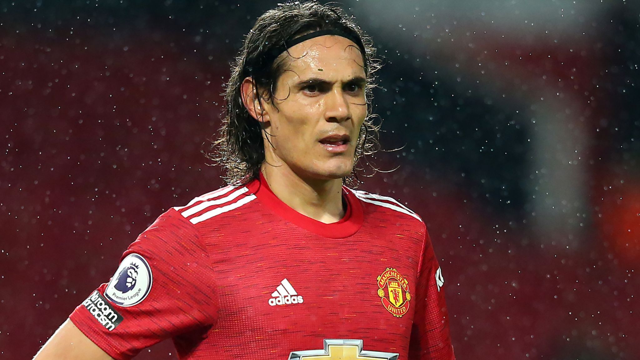 How many red cards does Cavani have? What has Cavani won? Can Edinson Cavani speak English?