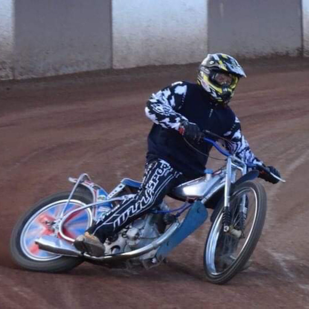 Gordon Kennett: Oxford Speedway legend dies aged 70