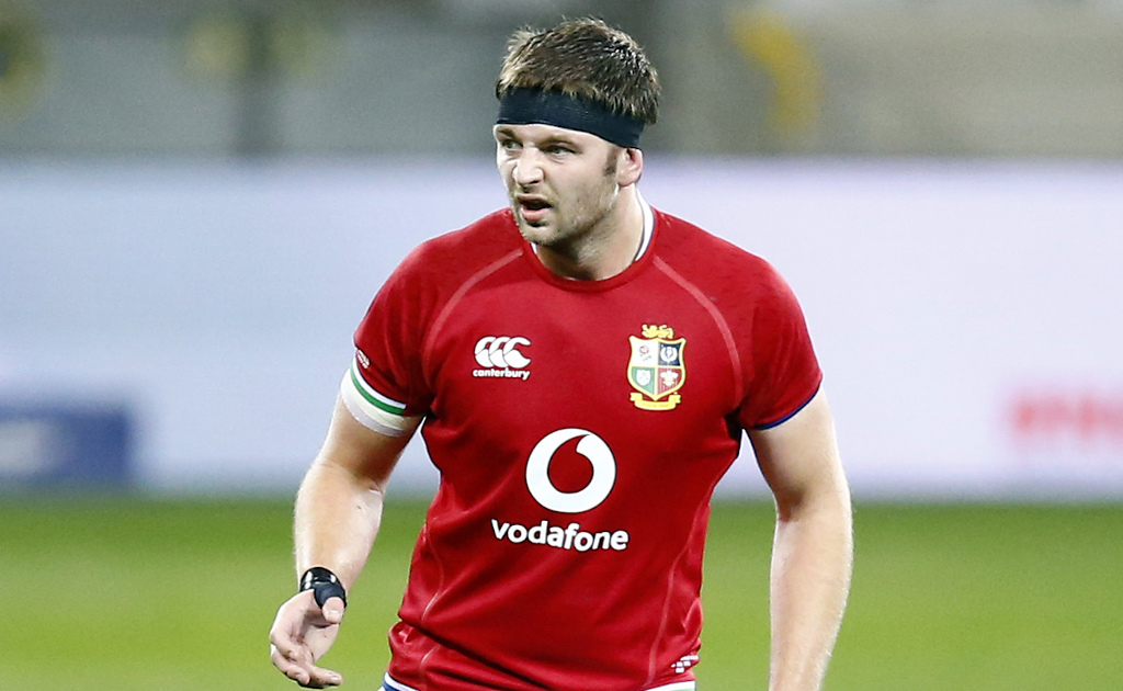 Is Iain Henderson injured?