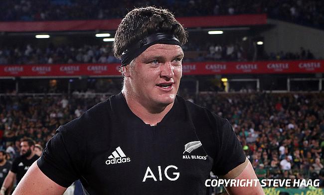 How many red cards has Scott Barrett had? How many tries has Scott Barrett scored?