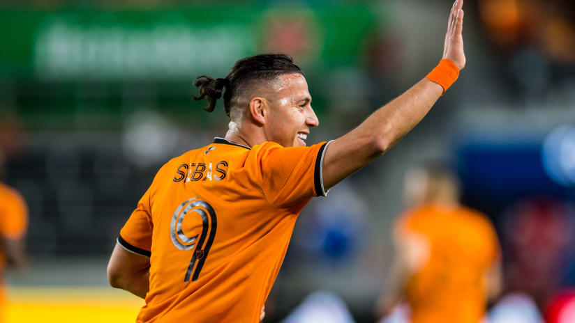 Sebastián Ferreira salary: How much does Sebastián Ferreira make?
