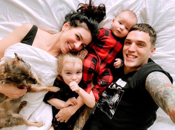 Shenae Grimes children: How many kids does Shenae Grimes have?