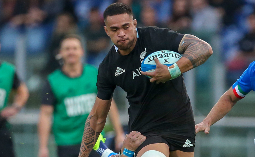 Vaea Fifita Height: How Tall Is Vaea Fifita?