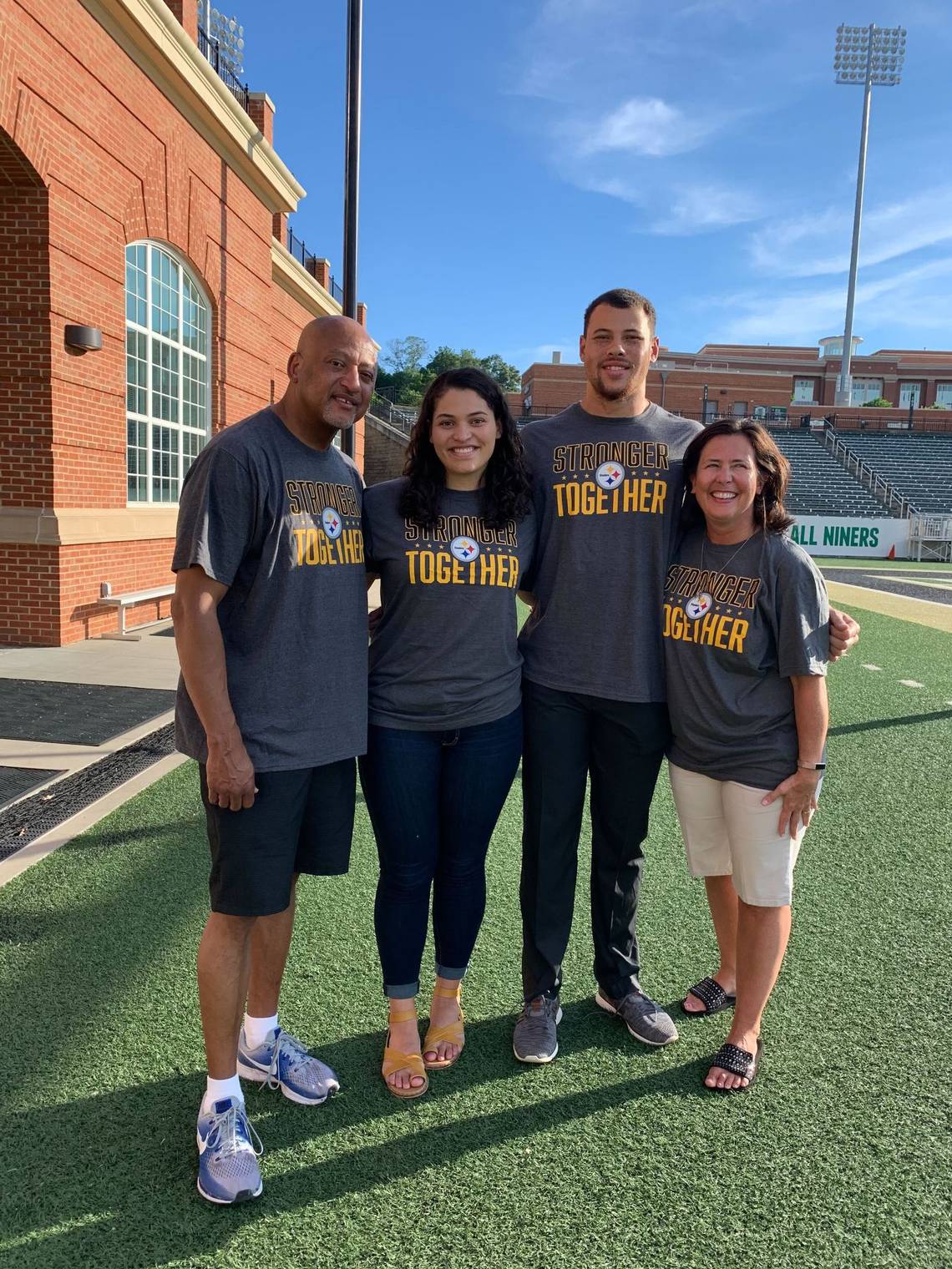 Alex Highsmith Parents: Meet Sam And Pam Highsmith