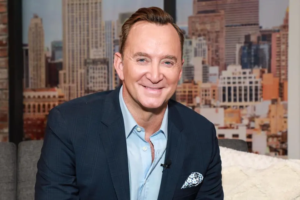 Clinton Kelly Books, Education, Tv Shows, Recipes, Instagram, House