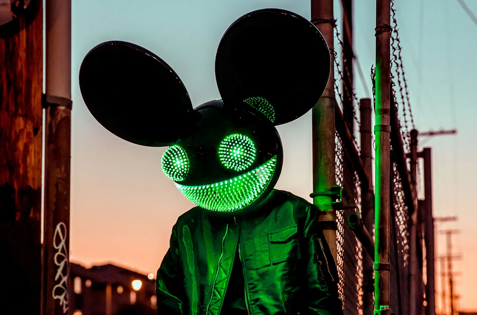 What genre of EDM is Deadmau5? How to DJ like Deadmau5?