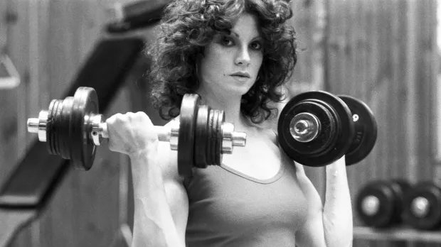 Lisa Lyon Age, Height, Weight, Photos, Routine, Books