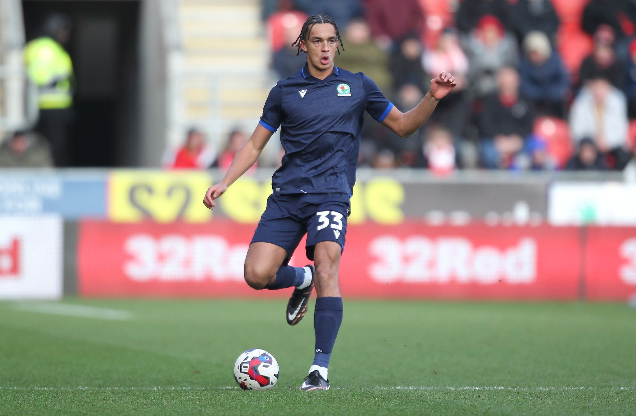 How much did Tottenham pay for Ashley Phillips? Where is Ashley Phillips today?