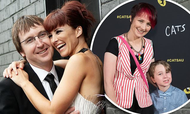 Chris Woods: Who was Cal Wilson married to?