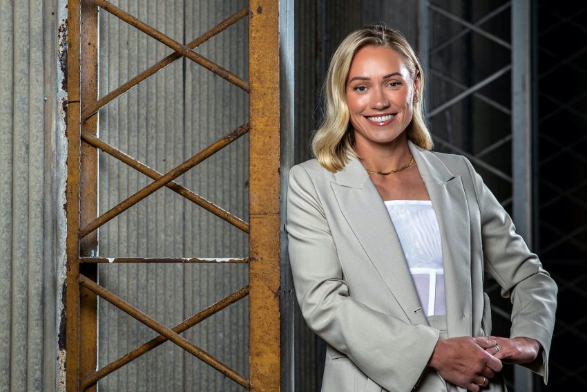 Has Erin Phillips retired?