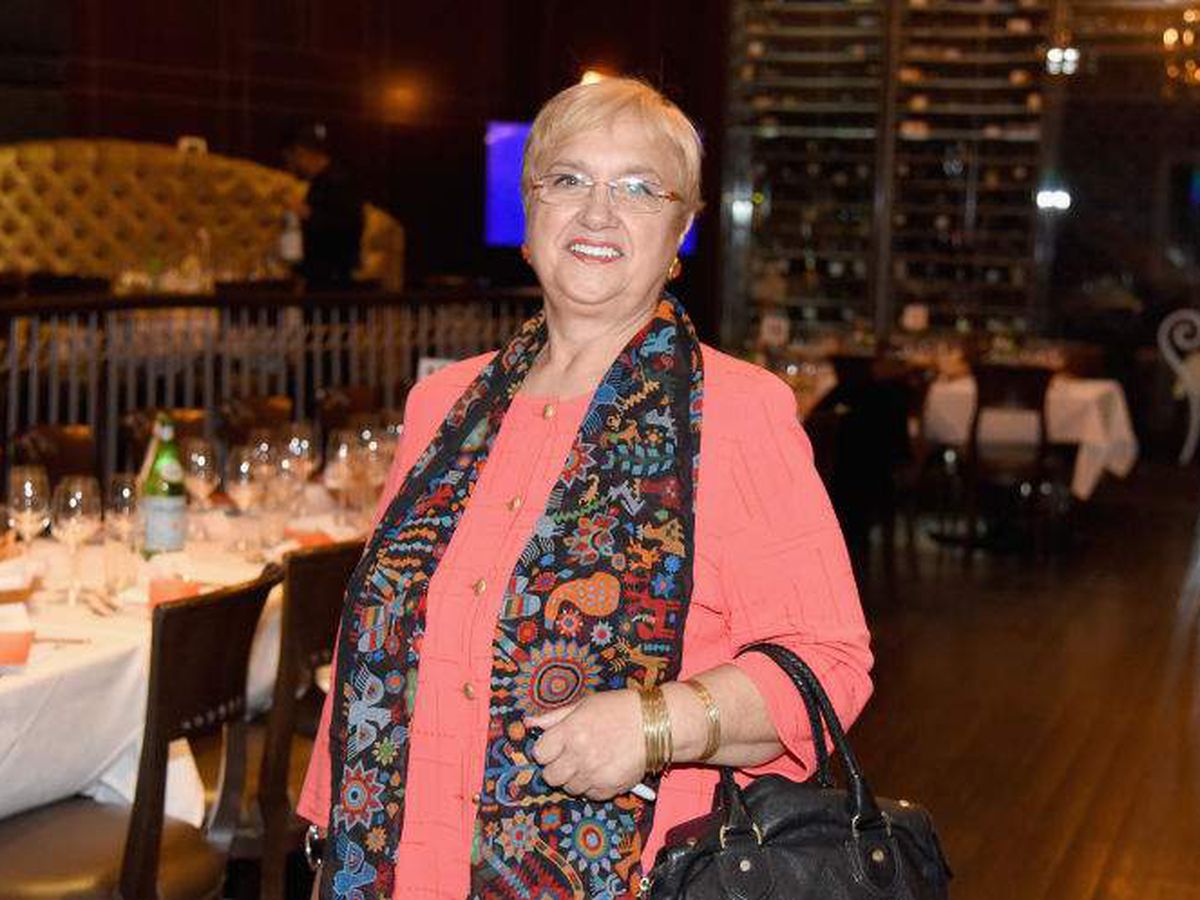 How many restaurants does Lidia Bastianich own? What restaurants does Lidia Bastianich own?