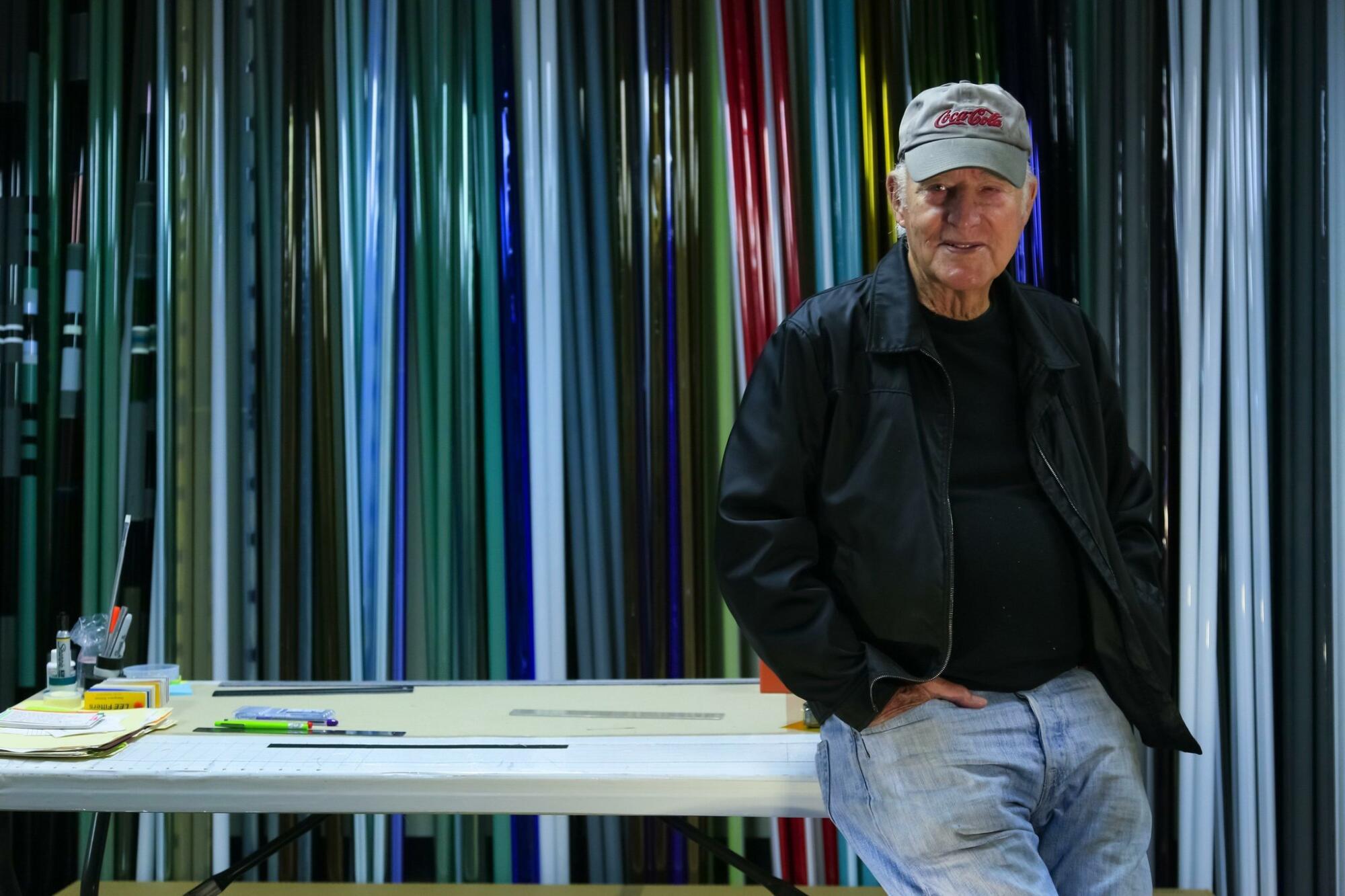 Who are the artists like Robert Irwin? What type of artist is Robert Irwin?