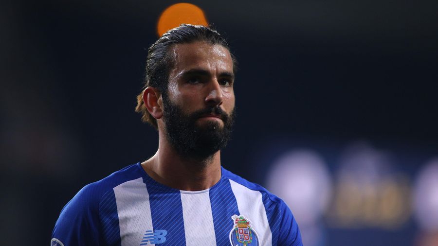 Sergio Oliveira Height: How Tall Is Sergio Oliveira?