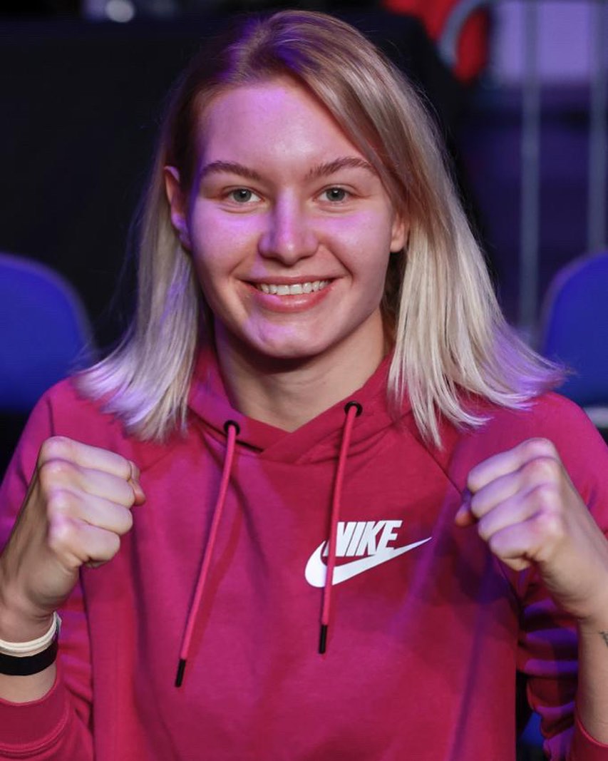 Victoria Dudakova salary & net worth