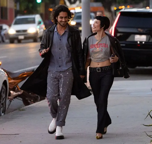 Avan Jogia Partner: Is Avan Jogia in a relationship with Halsey?