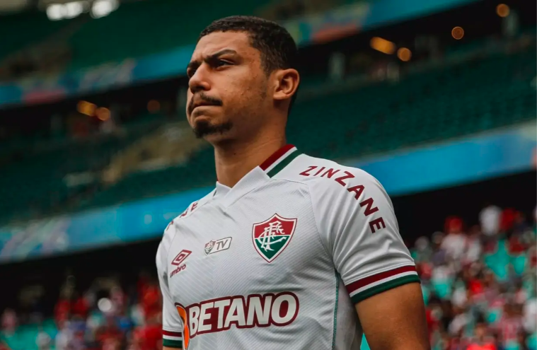 Is Andre Trindade a CDM? What type of midfielder is Andre?