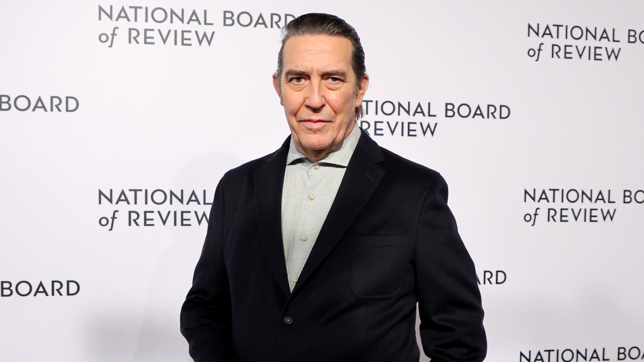 Ciarán Hinds Age, Height, Movies and TV Shows, Education, Family