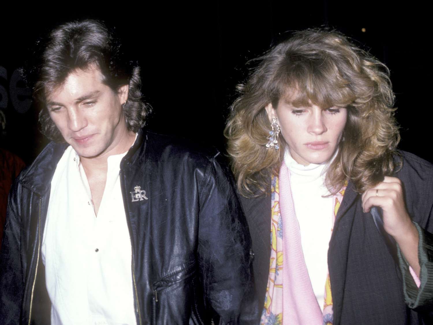 What happened to Julia Roberts and her brother Eric?