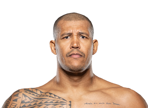 Renan Ferreira (fighter) Wife: Meet Nayana Kelubia