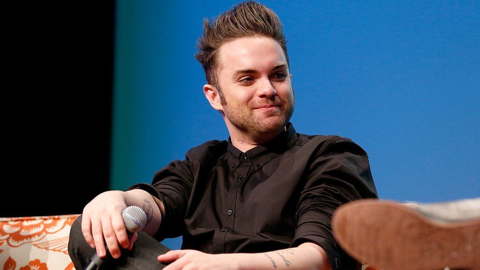 Thomas Dekker (actor) parents: Meet David John Ellis Dekker and Hilary Dekker