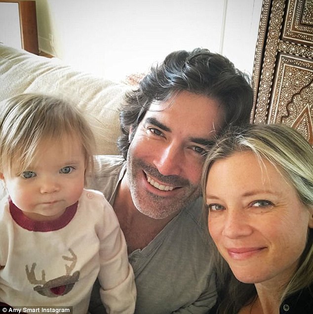 Amy Smart Children: Meet Flora Oosterhouse