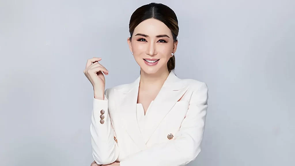 Anne Jakkaphong Jakrajutatip