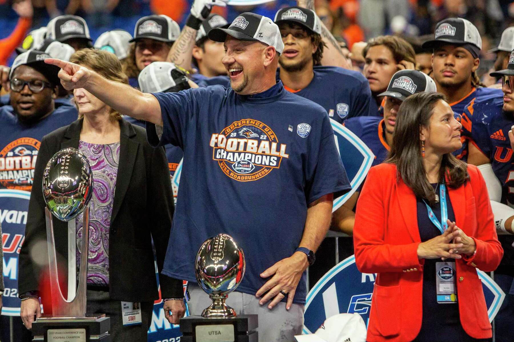 Where is Jeff Traylor coaching? Where has Jeff Traylor coach?