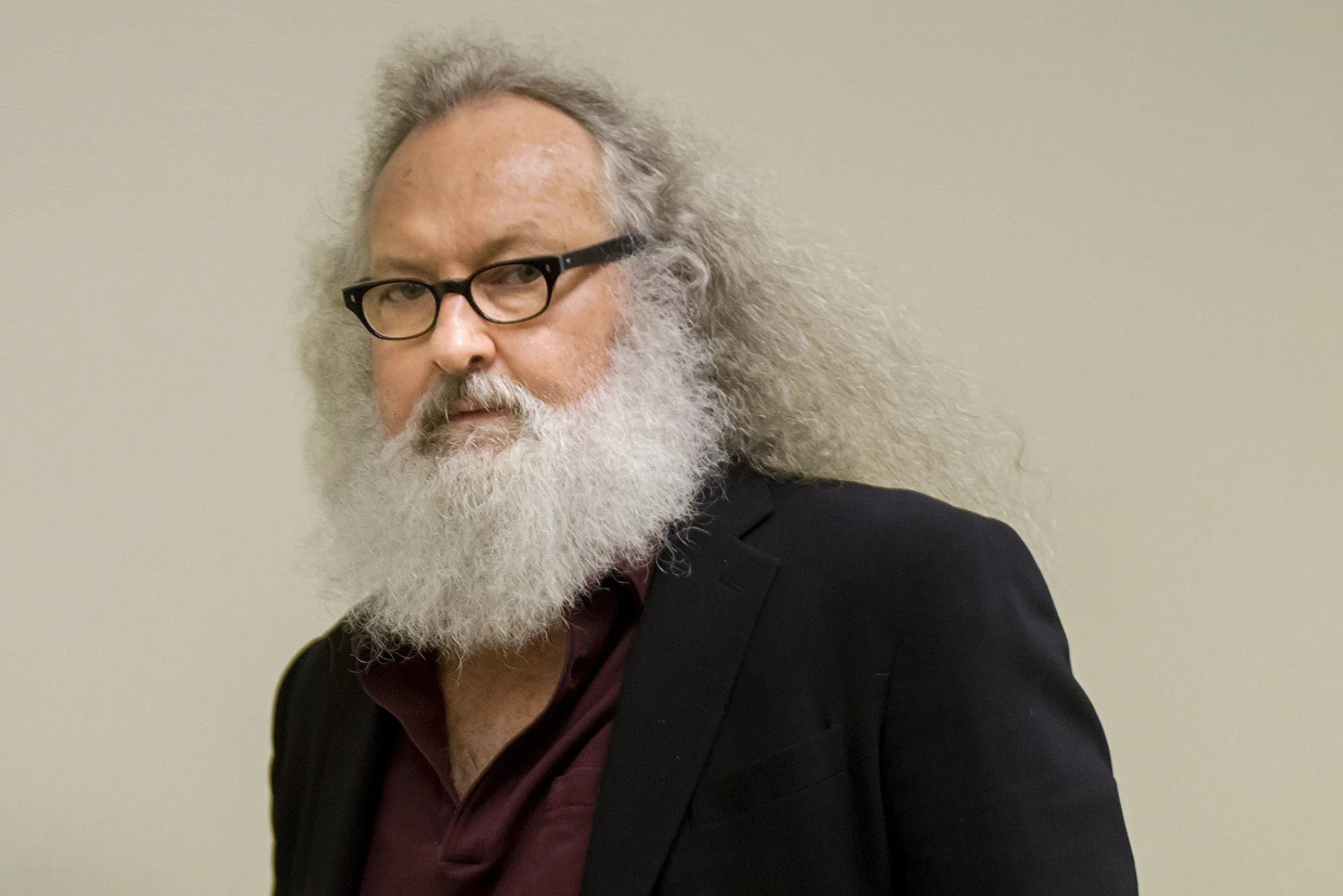 Randy Quaid Movies and TV Shows, Height, Age, Net Worth