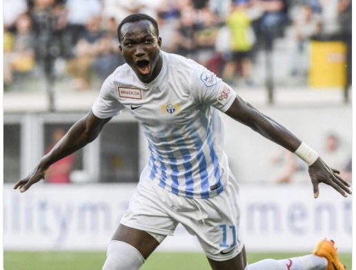 What team was Raphael Dwamena playing for when he died?