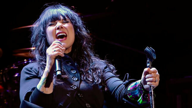 Ann Wilson Net Worth: How rich is Ann Wilson?