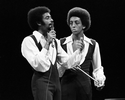 Did Gregory Hines have a twin brother?