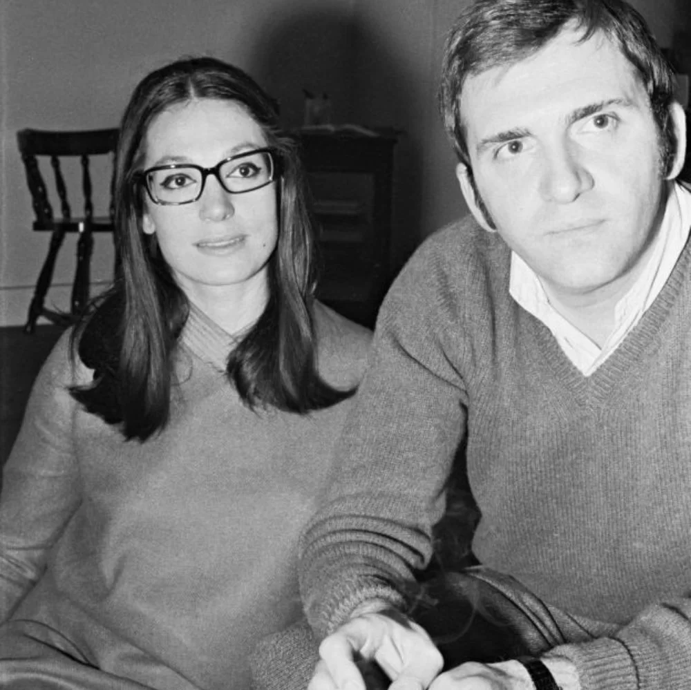 Nana Mouskouri First Husband: Meet Yorgos Petsilas