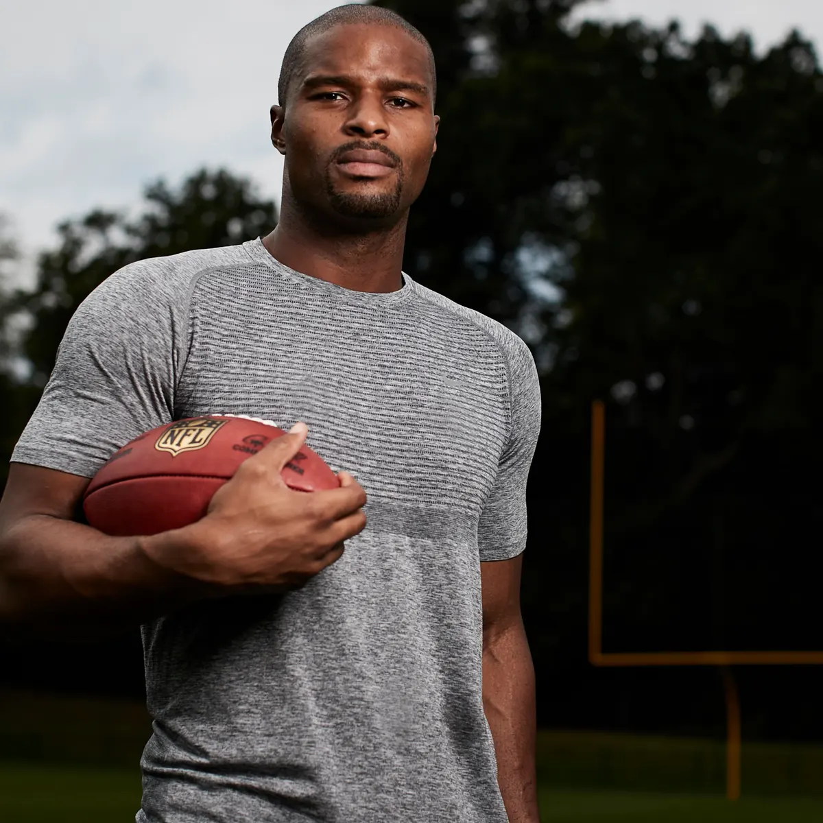 Osi Umenyiora Parents: Who are Osi Umenyiora parents?