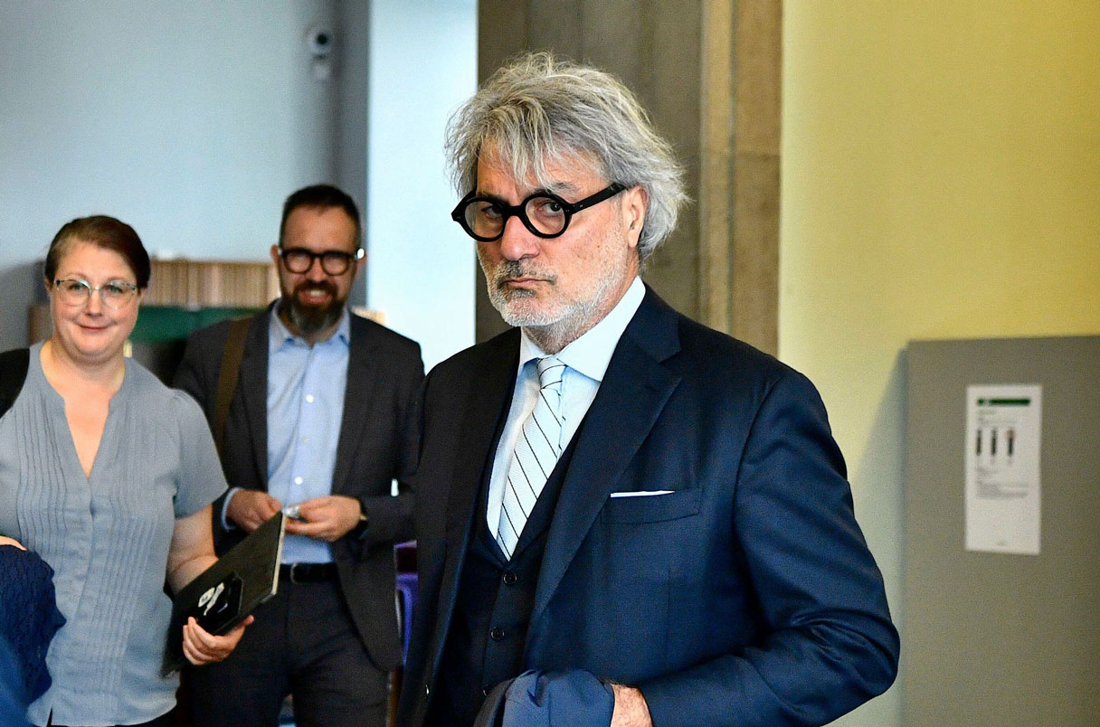 Who is the world-renowned surgeon Paolo?