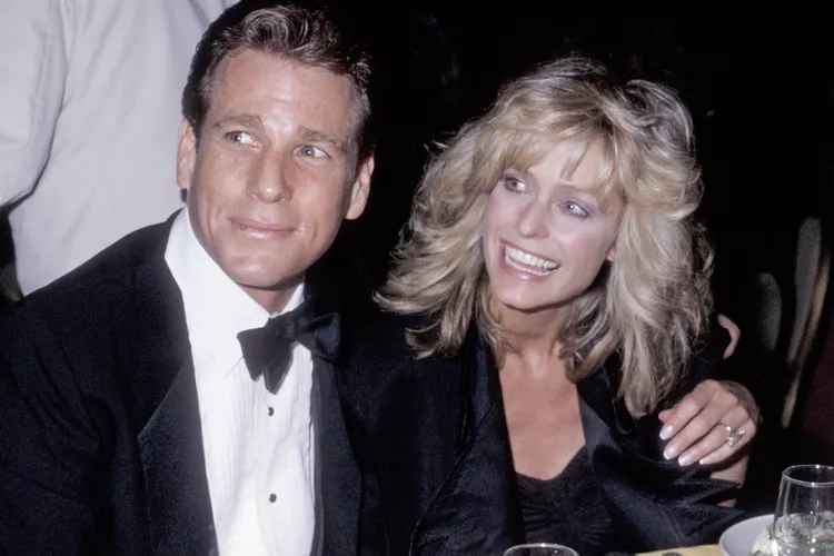 How long was Farrah Fawcett with Ryan O Neal?