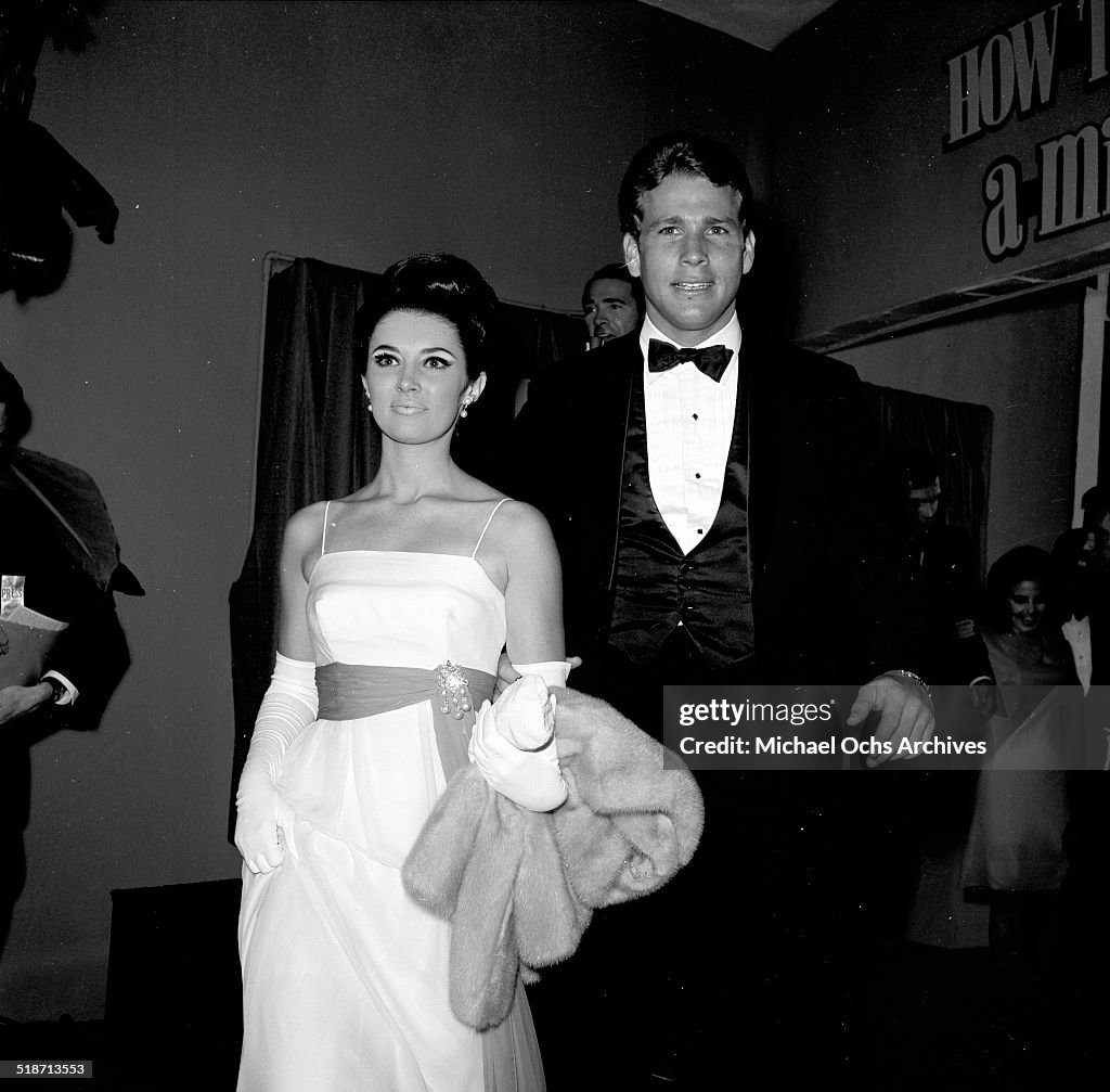 Leigh Taylor-Young First Husband: Meet Ryan O’Neal